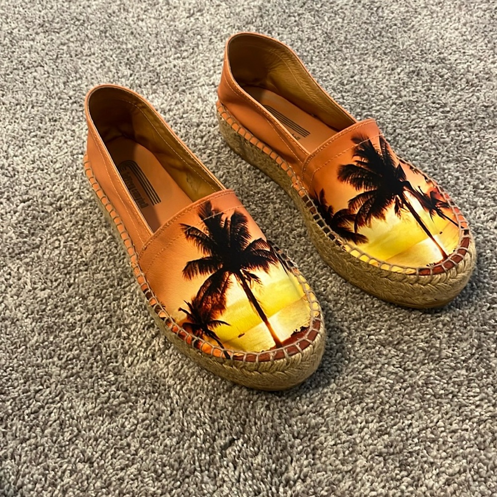 Jeffery Campbell Tropical Print Loafers Size 38